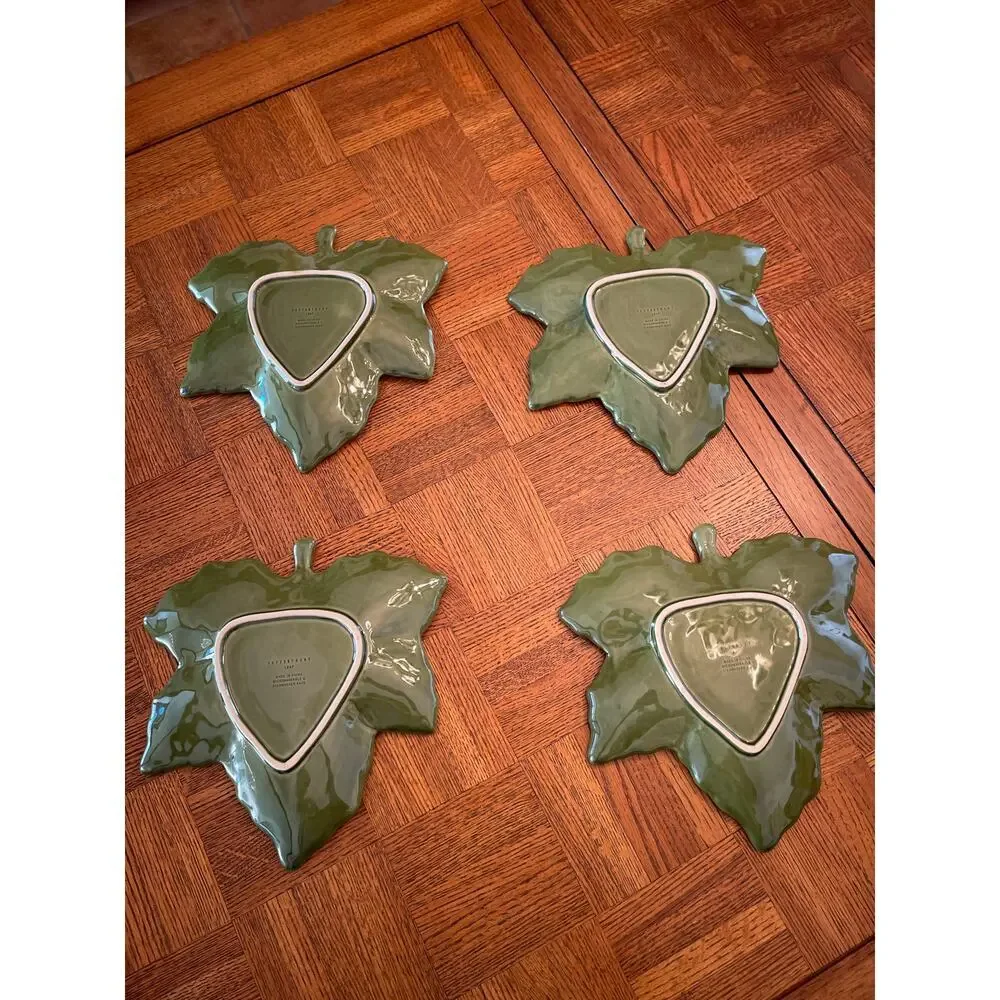 Pottery barn, leaf plate set of four green